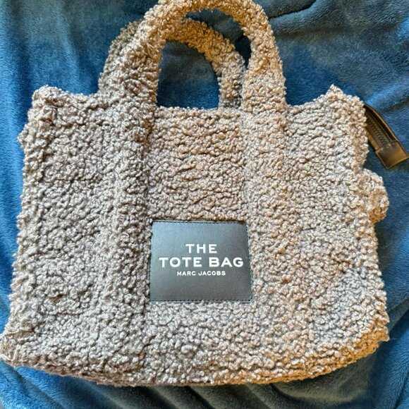 MARC JACOBS 'The Teddy Medium' Tote | Auth | Light Gray - Picture 1 of 6